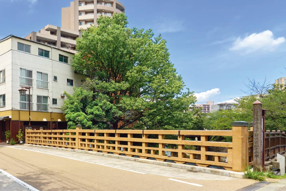 石神井川に架かる板橋