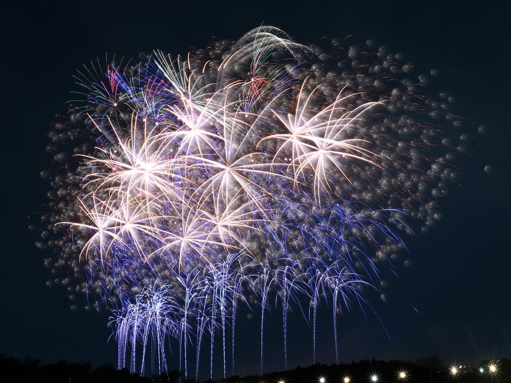 「おしゃべりな花火」